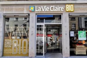 Magasin bio sous enseigne La Vie Claire à Lyon Lumière