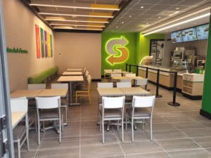 Salle de restaurant au nouveau concept à l'enseigne Subway