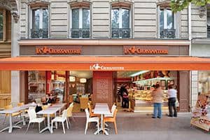 Restaurant franchisé La Croissanterie extérieur jour